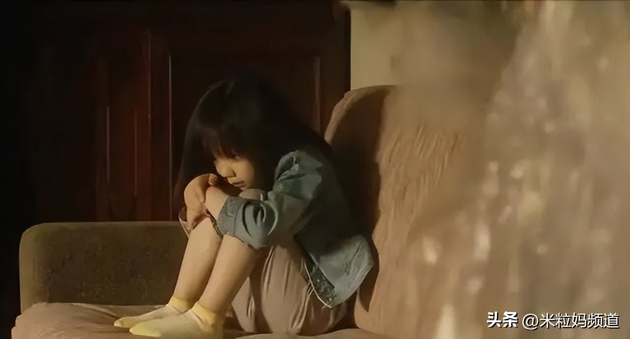 凭什么姐姐一定要让着弟弟妹妹,凭什么姐姐就一定要让着弟弟文案