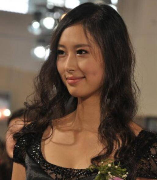 缈熷噷鍓嶇敺鍙嬪垽鍑犲勾,缈熷噷鍒嗘墜琚墠鐢峰弸鎭舵剰鎶ュ