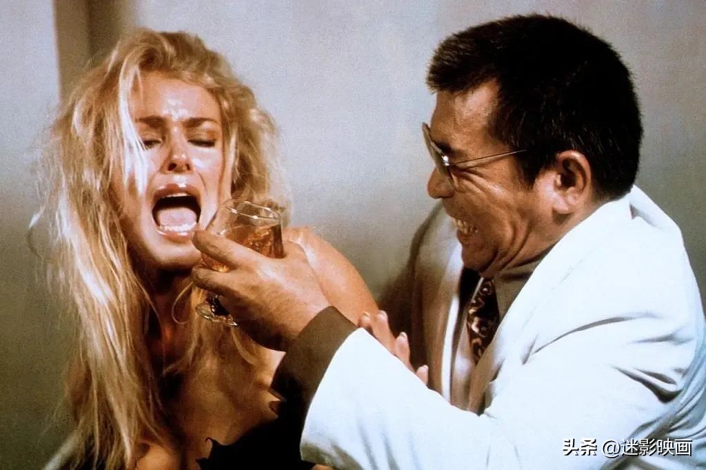 50年前的邪典片,港产抗日神剧,尺度大胆故事生猛,删减才能播出