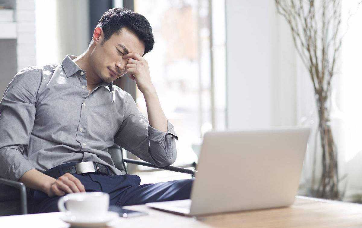 成年人偶尔遗尿遗精是什么原因,成年人男性容易遗精是怎么回事