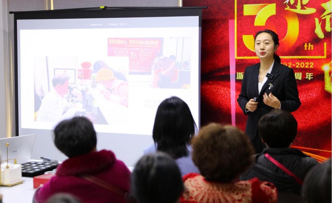 看看漂亮，其实假的！行业人士说：最大消费误区是到原产地买珠宝