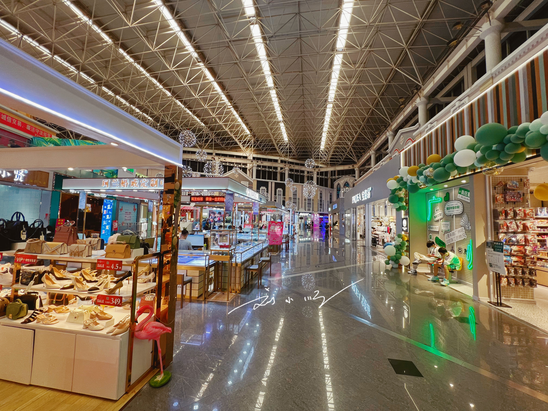 广州番禺有哪几个商圈,广州番禺人气最旺的商场