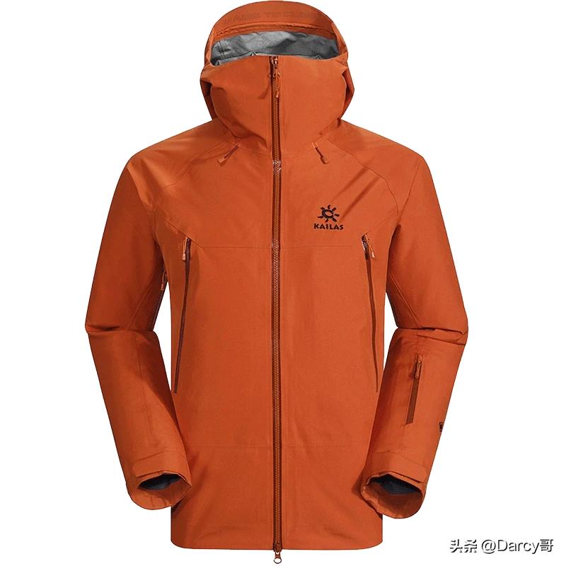 北面羽绒服和冲锋衣价格差不多,羽绒服推荐和北面差不多的牌子