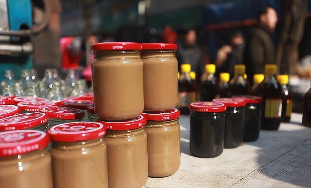 街边榨芝麻油的是真的油吗,街边现磨芝麻油骗局