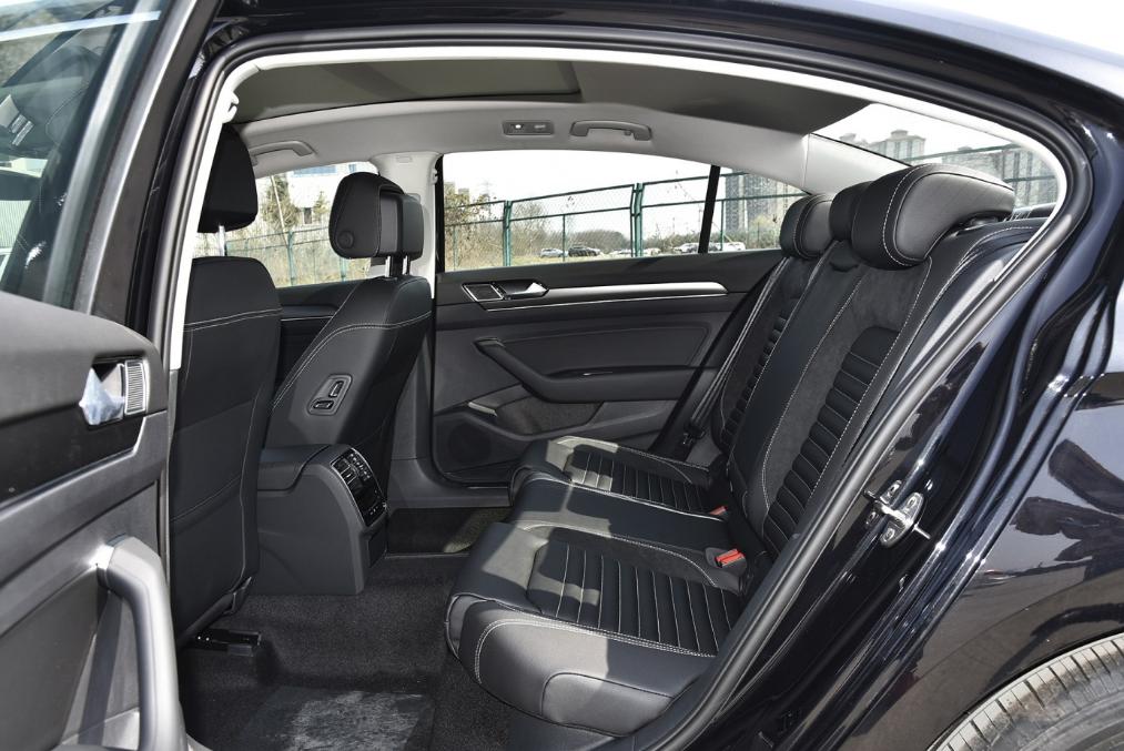 速派1.4t迈腾1.4t帕萨特1.4t怎么选,22款1.4t迈腾跟12款1.8t迈腾动力相比