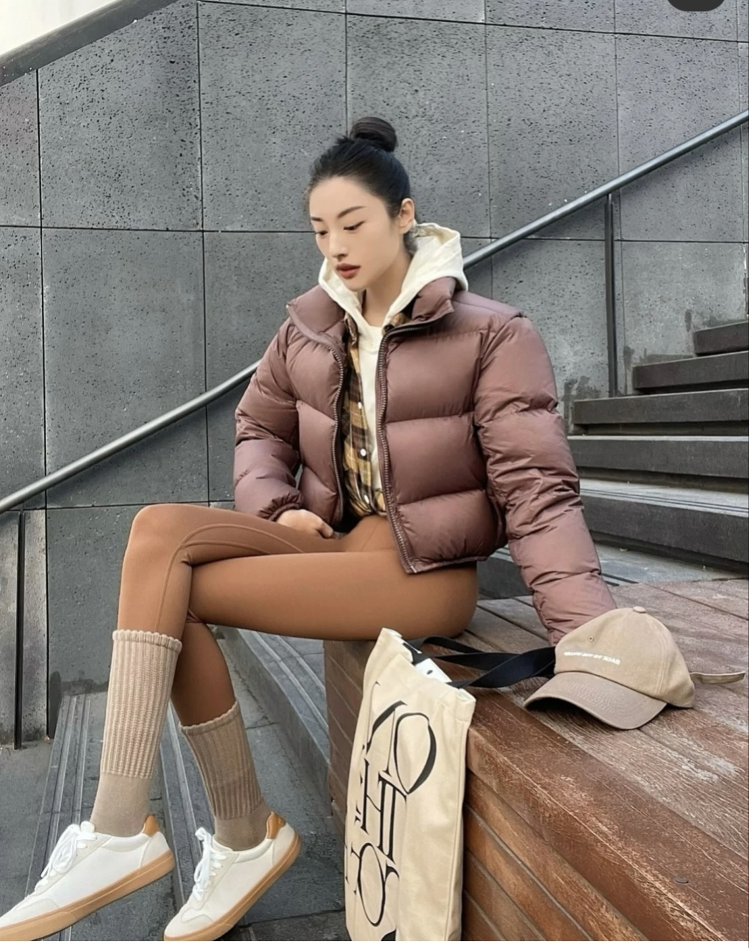 穿羽绒服如何搭配内搭,羽绒服怎么穿搭才好看