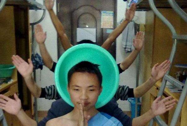 学生半夜打游戏影响室友,大学生宿舍打游戏影响别人休息