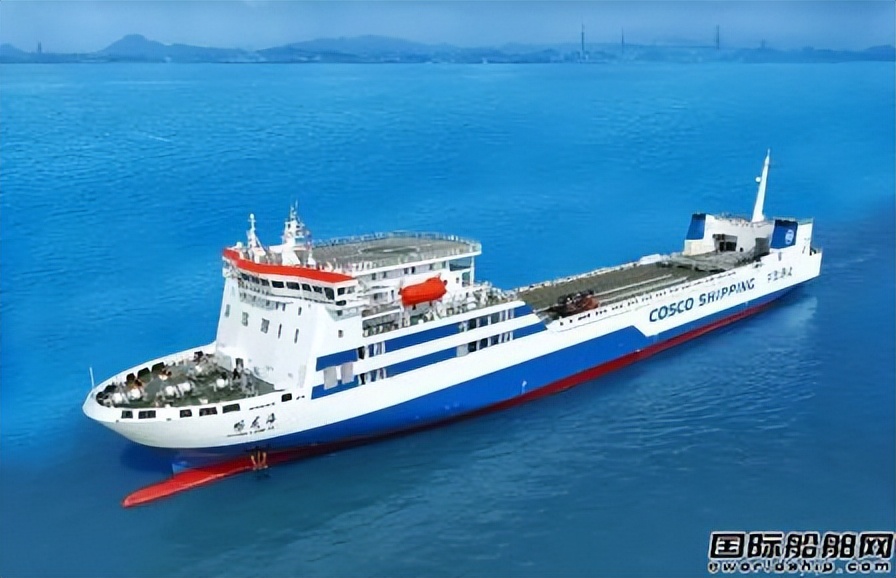 又一艘,3000吨级多用途船