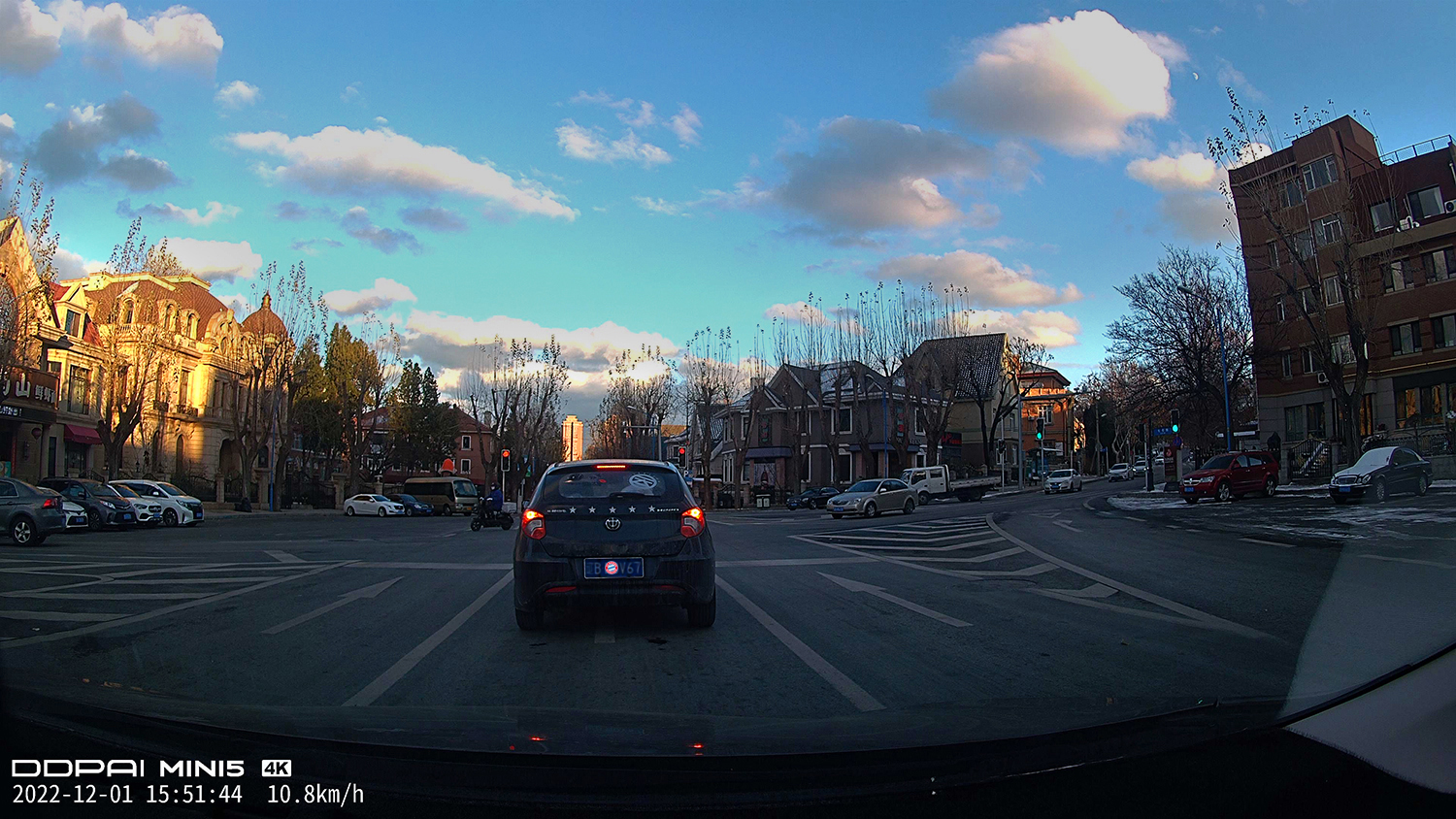 谁推荐下行车记录仪,真正的4k行车记录仪有哪些