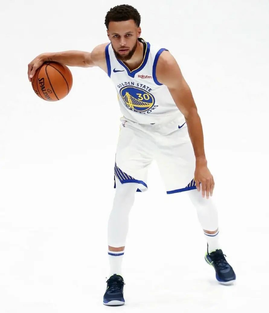 库里没有flow的鞋,库里系列带flow最耐磨的球鞋