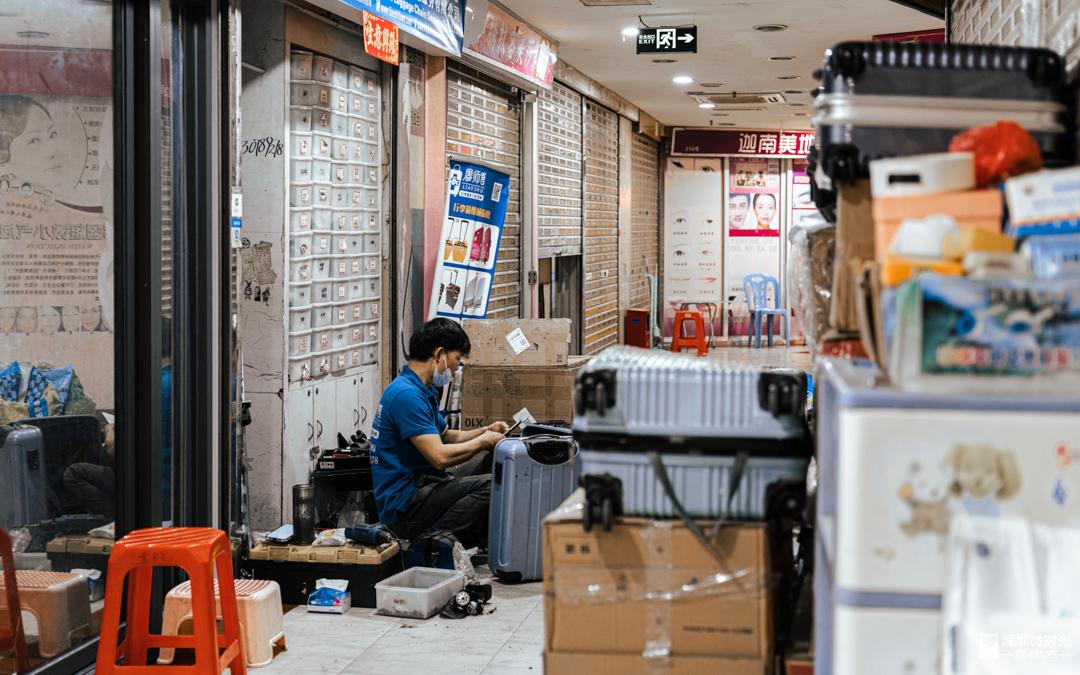 深圳正在消失的“小修小补”：补鞋起家，开店23年，攒下4套房