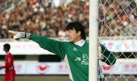 安崎为什么看着很矮,安崎现在的情况