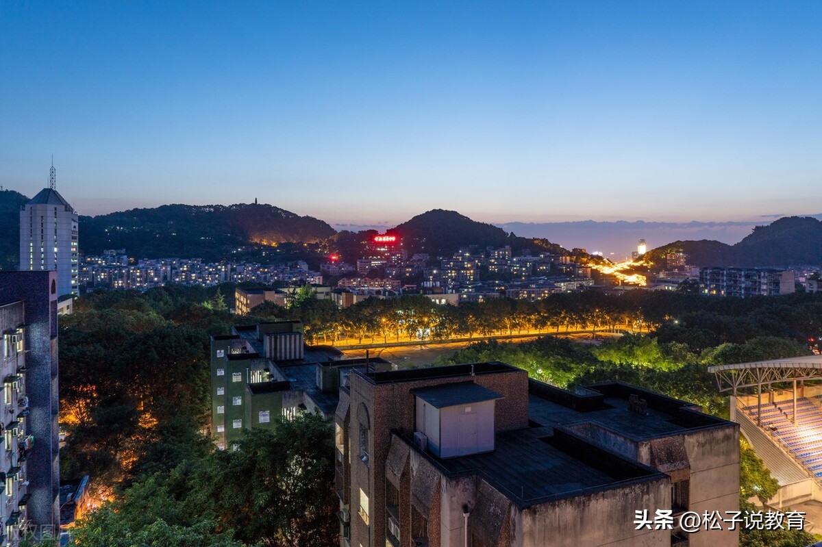 选择西安邮电大学,放弃重庆邮电大学的人,现在后悔了吗?