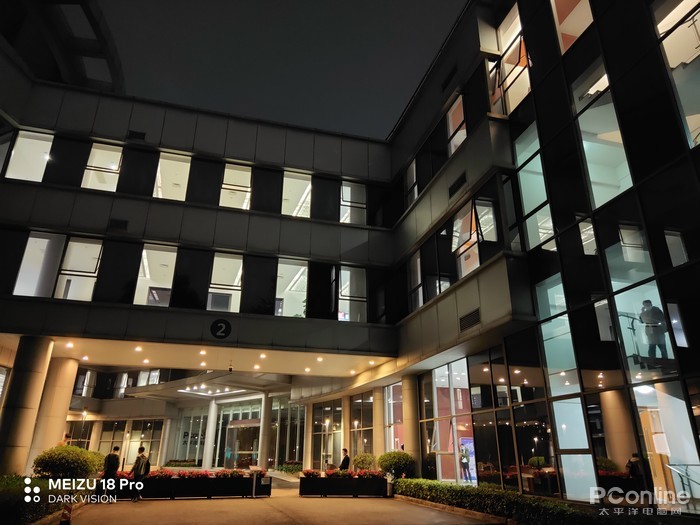 手感和什么都是特别好的手机,手感和颜值最好的手机不接受反驳