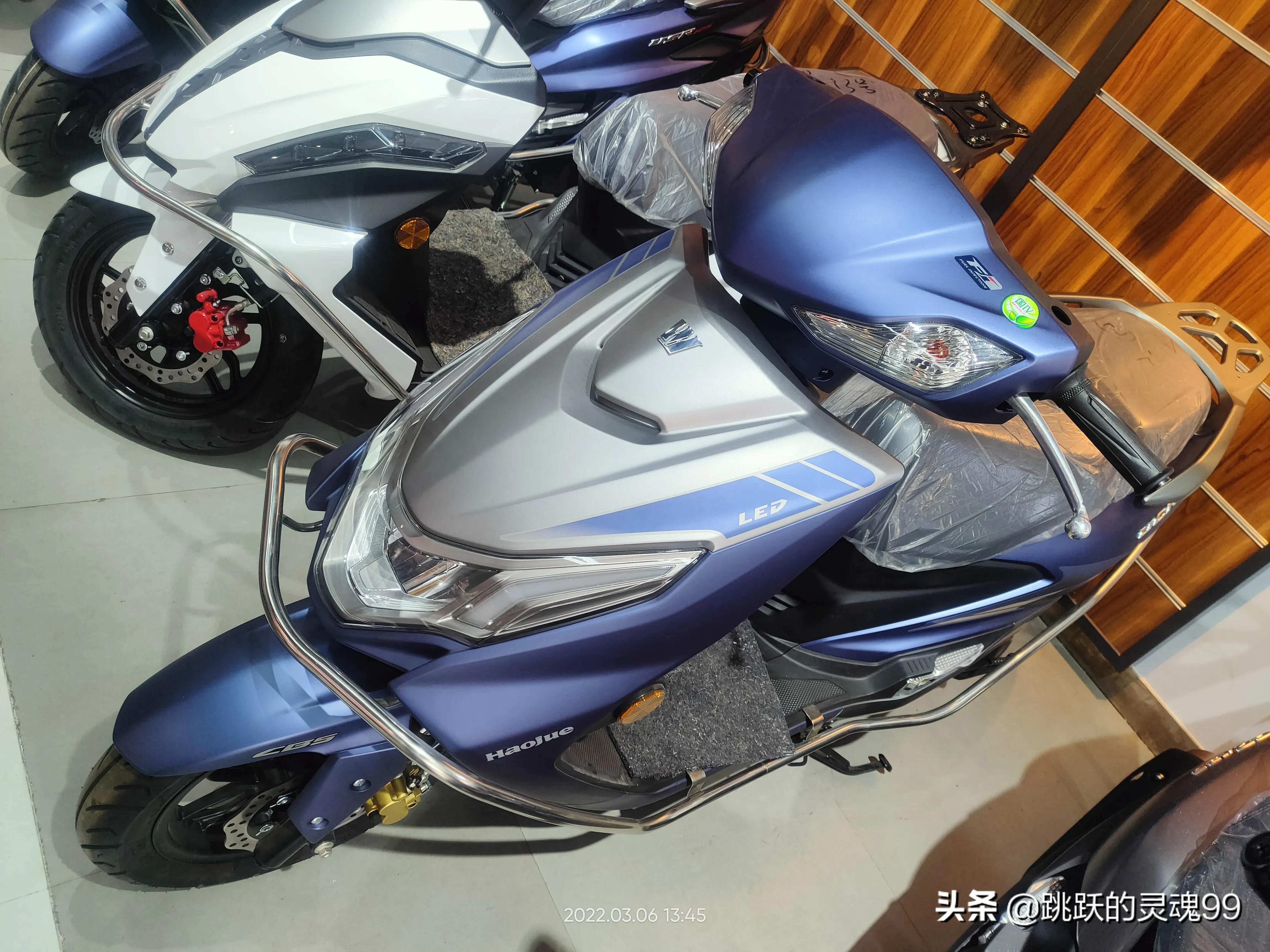 豪爵afr125踏板售价现在有优惠吗,万元内150豪爵踏板