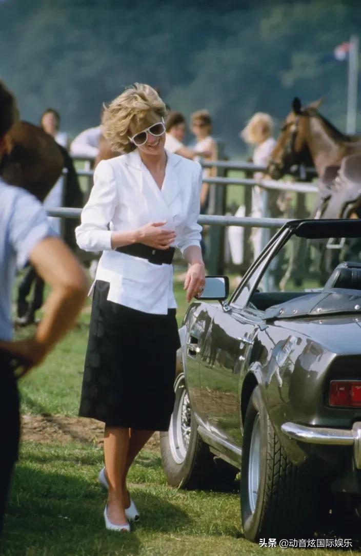 2022年国际太阳镜日：20张王室成员戴墨镜的照片