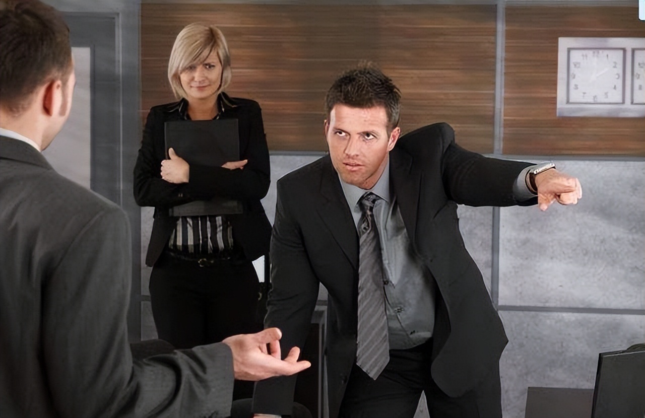 职场中害怕领导的心理原因,怎样克服面对领导的紧张心态