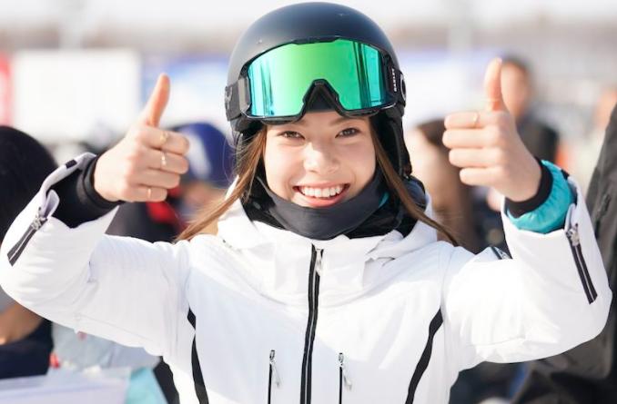 中美混血滑雪冠军谷爱凌,中美混血谷爱凌微博