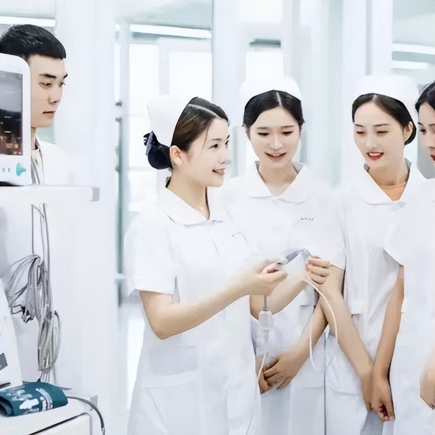 校企合作共建实训基地,校企专业共建