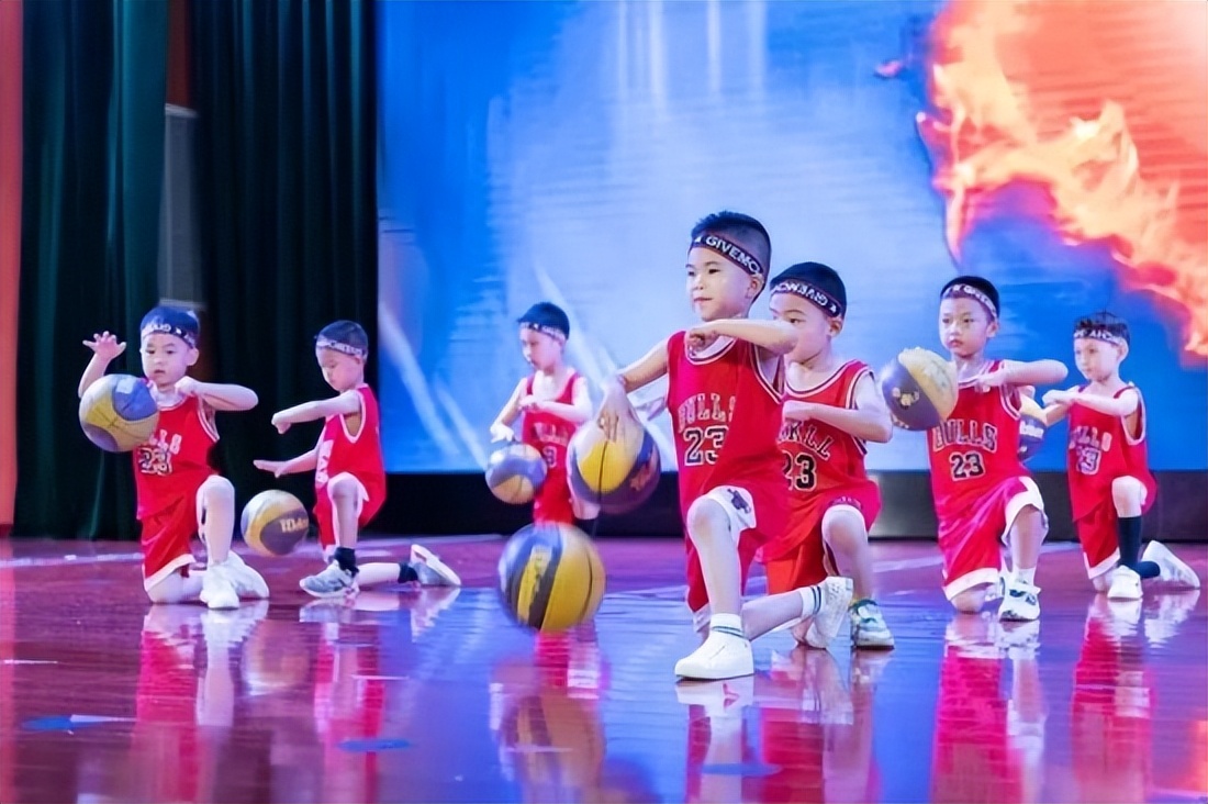 万婴茂华幼儿园2023届毕业典礼,万婴茂华幼儿园毕业典礼