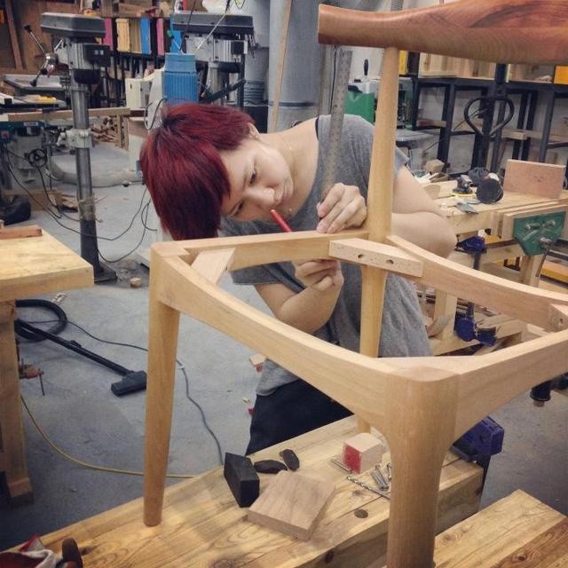 不顾家人反对辞去教师工作创业,几年前不顾家人反对坚持学美术