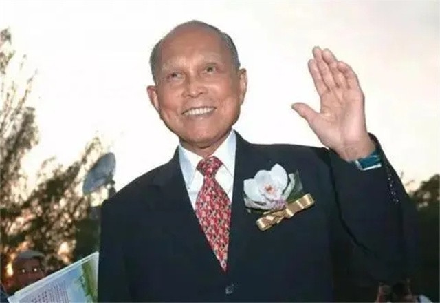 香港富豪霍英东：港澳陆我可以横着走，不用带任何保镖