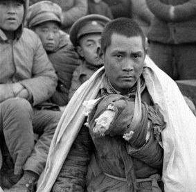 西安事变后，张学良向周恩来提出：能否派徐老虎帮我们