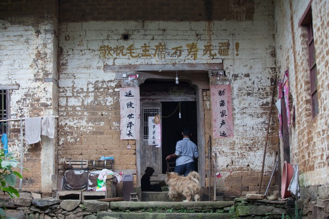 对留守儿童的看法和思考,留守儿童的缺失与寄托