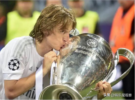 世界足坛十大杰出球星,足坛历史最顶级的五名球员