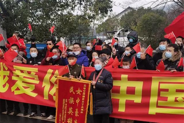 中国女足第一功臣,中国女足的感人事迹