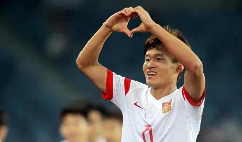 当今足坛无可争议的最顶尖的巨星,曾被寄予厚望的足坛十大失望天才