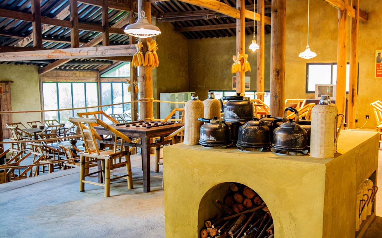 武隆仙女山和芙蓉洞哪个值得去,武隆仙女山一日游最佳景点