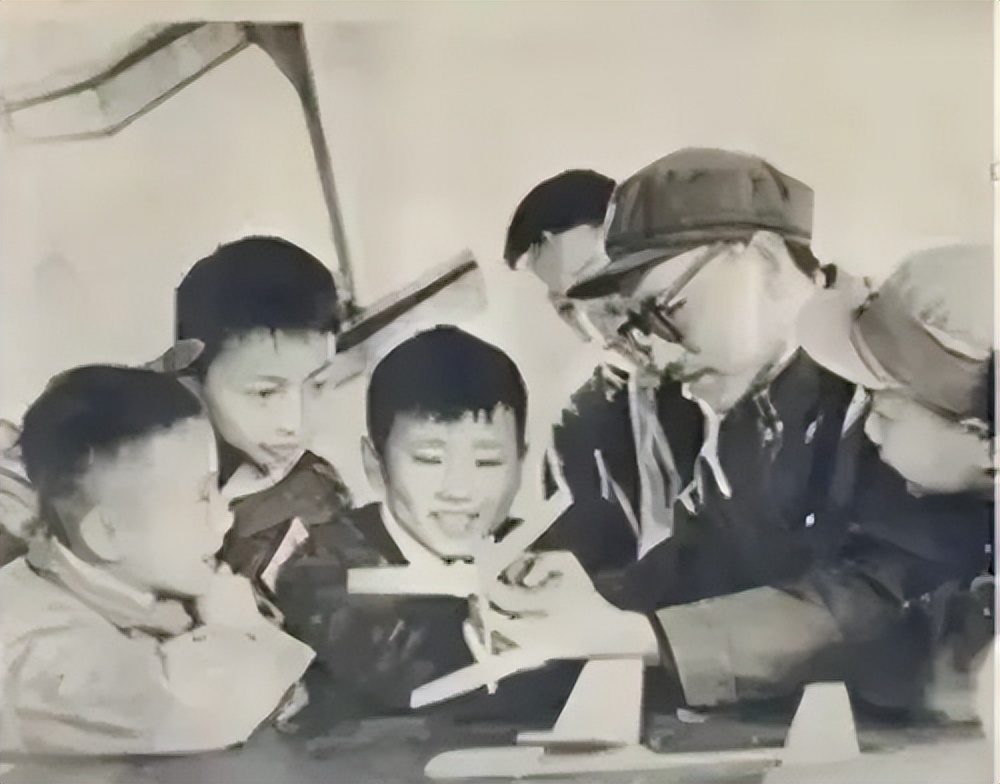 一年级少先队队名和口号大全图片,少先队云队课我们在一起