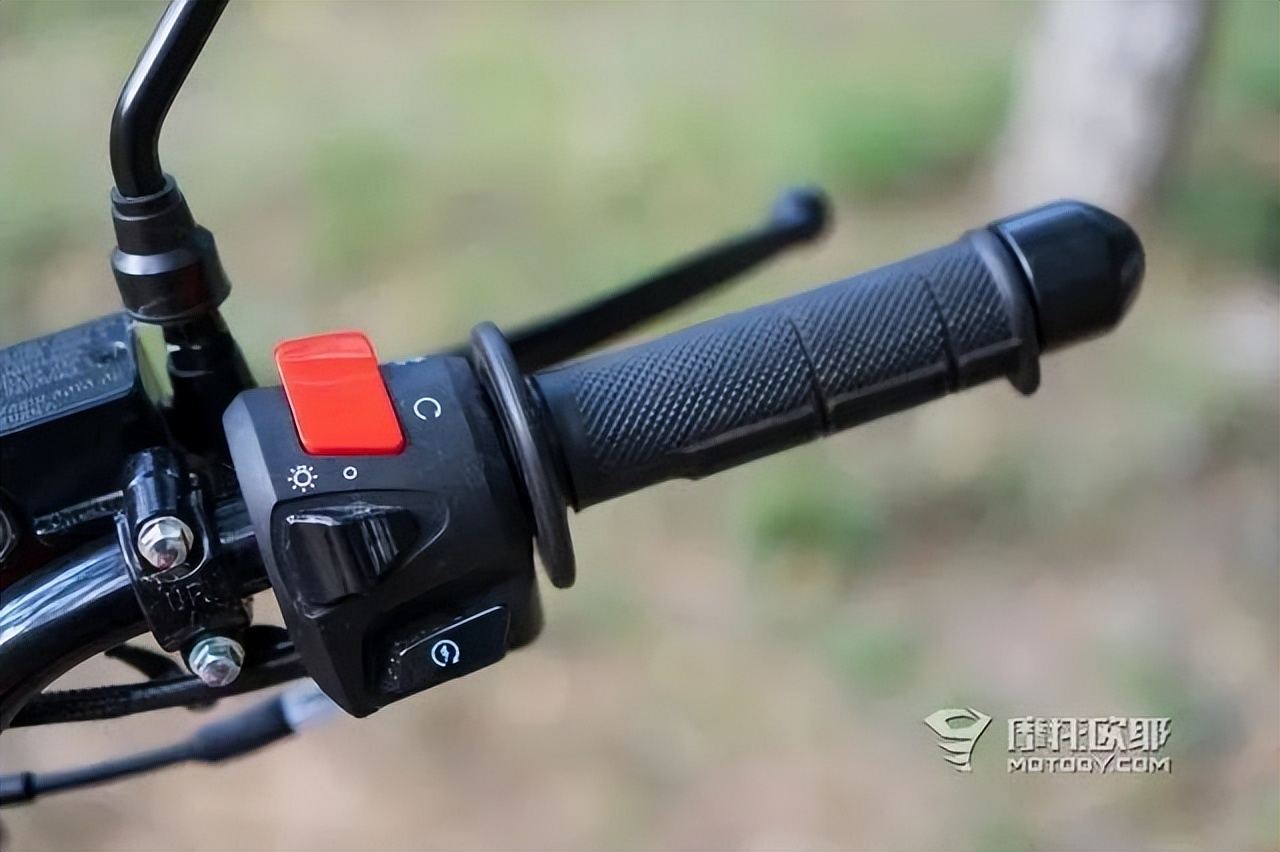 国产运动弯梁摩托车,宗申野米弯梁车架