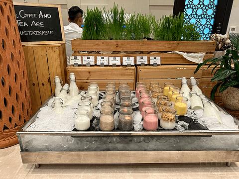 阿联酋丽思卡尔顿,阿联酋野奢帐篷