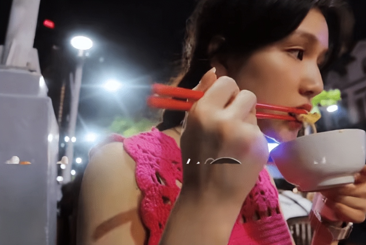 陈思诚曼谷庆生照片,陈思诚泰国片段