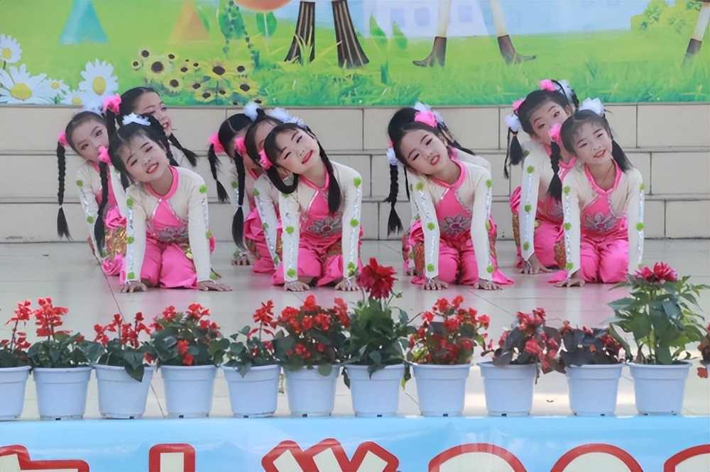 吴家园小学红领巾爱祖国活动,童心向党颂祖国主题系列活动