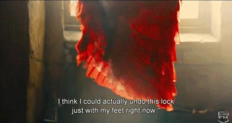 芭比被打一巴掌,芭比娃娃被扇耳光