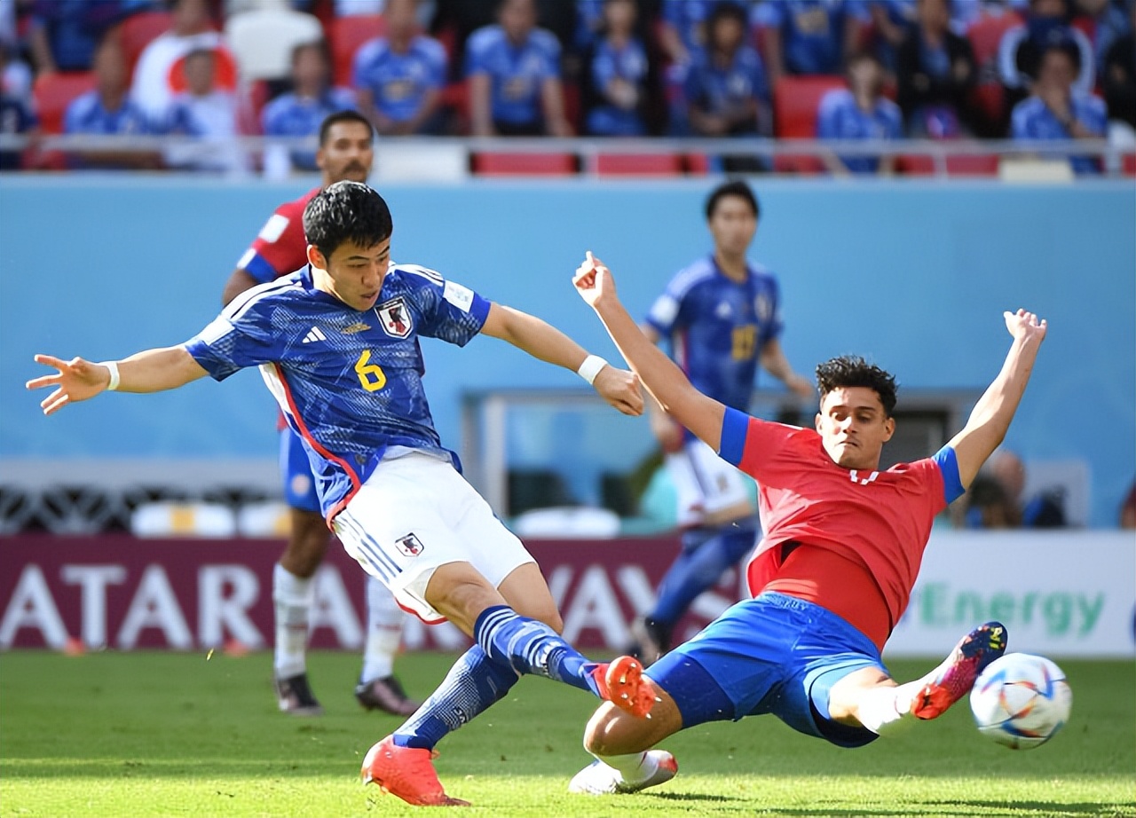 日本队1-2不敌伊朗比赛集锦,日本队1:2爆冷不敌伊拉克队