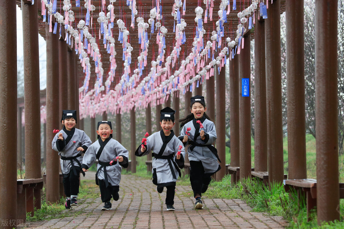 老话说:清明上坟3忌3做,子孙平安无忧无灾祸,3忌3做啥意思?