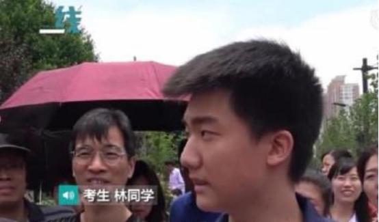 高考第一个交卷称高考太简单,声称考题太简单最后考了多少分