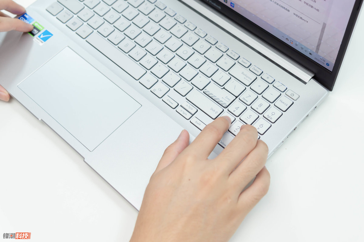 华硕灵耀pro14和无畏15pro哪个好,华硕无畏pro15和破晓pro15哪个好