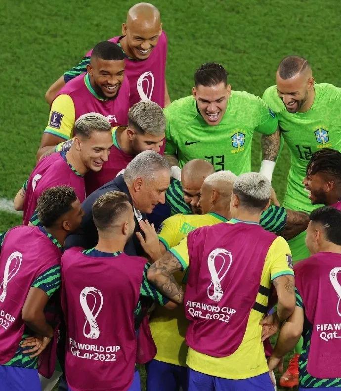 巴西主教练安帅,安帅执教巴西阵容打法