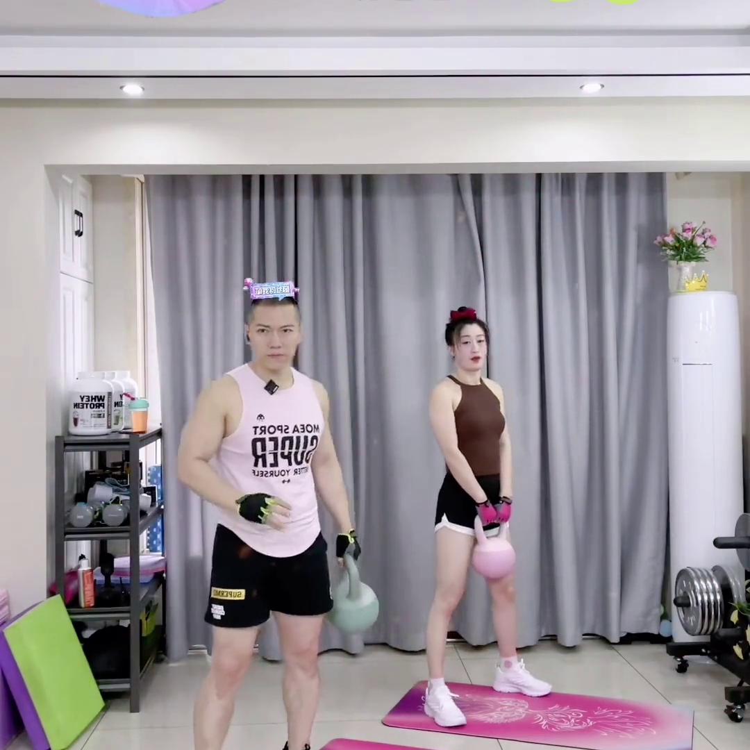 壶铃滑盘体能燃脂训练,空腹壶铃减脂多久有效果