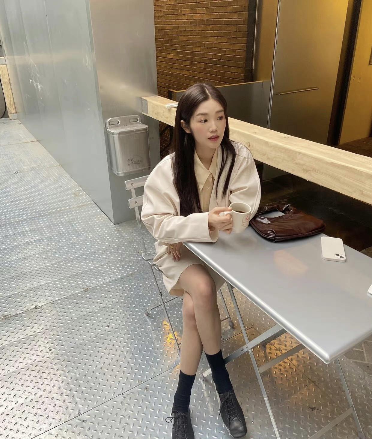 穿出露脚踝的感觉的袜子,别再露脚踝了今年流行袜子外穿