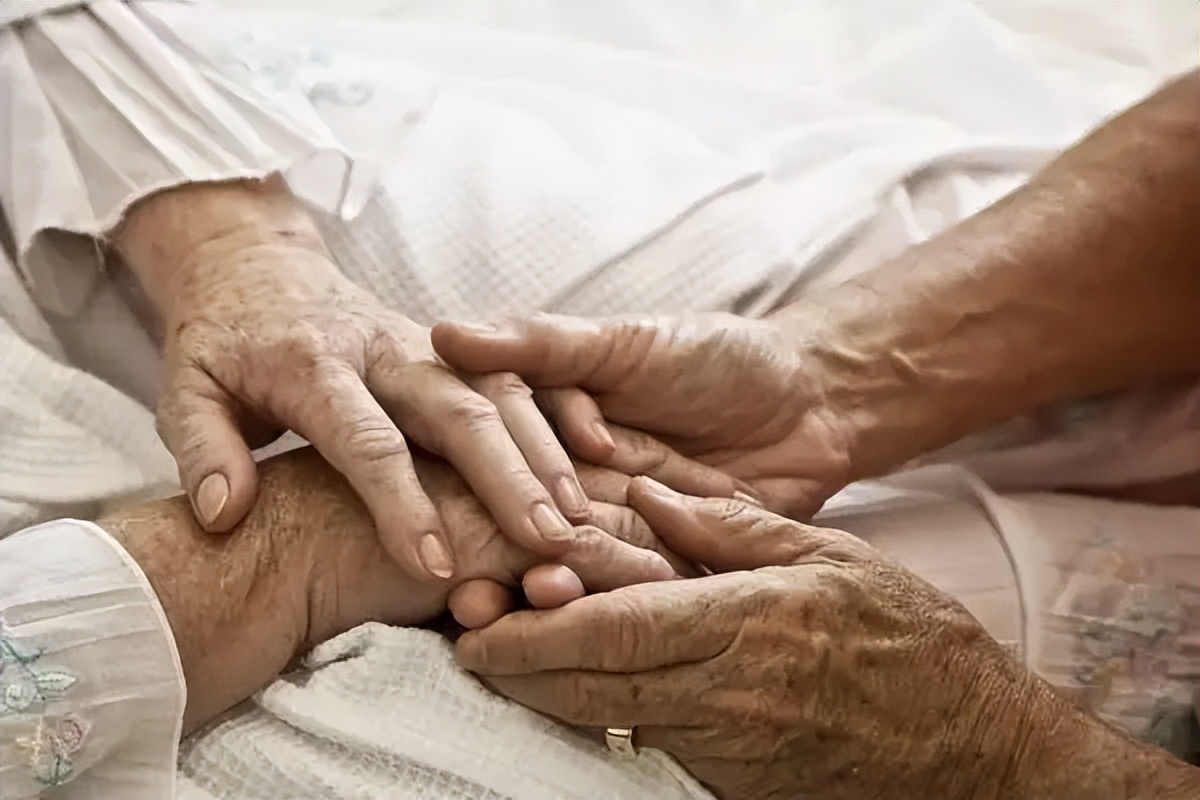 医生首次面对病人死亡有多崩溃,病人将在一两天内死