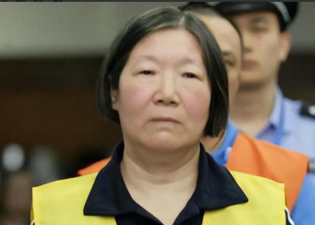广东色贪女市长李启红：敛财1983万，为独占女婿将女儿逼成精神病