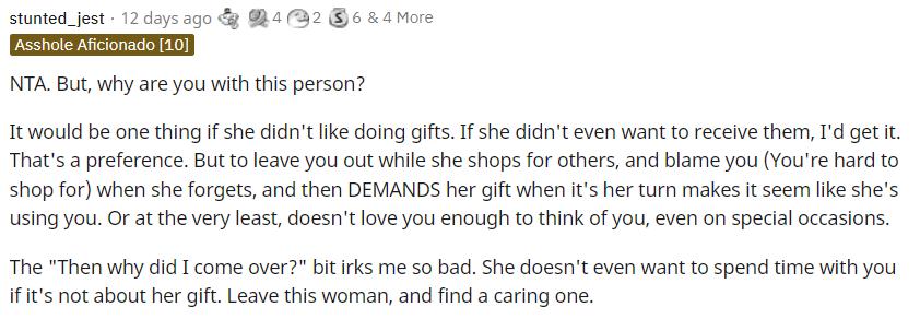 女朋友不接受我送的生日礼物,女朋友不愿意送我生日礼物