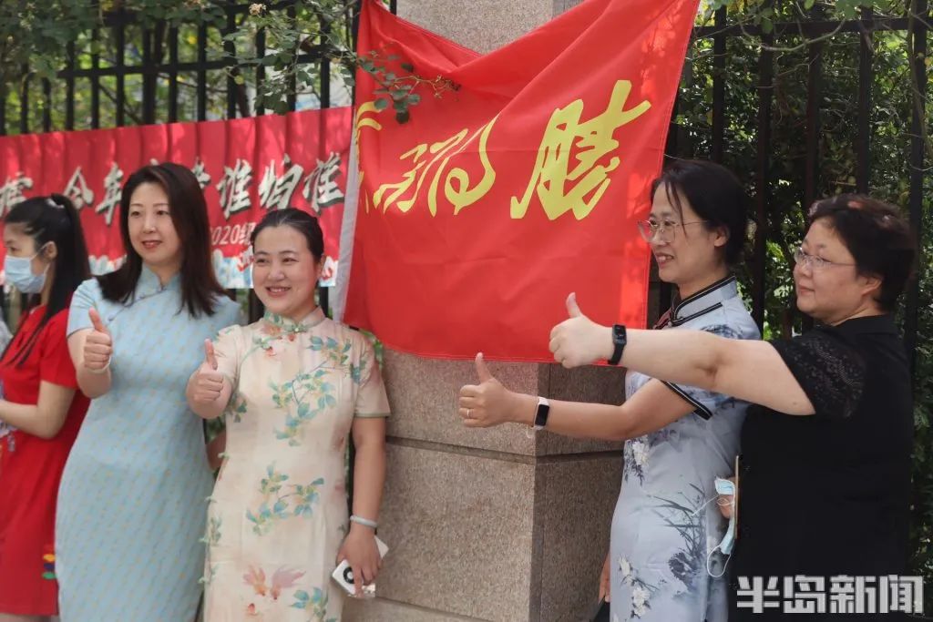 刚刚，青岛5万多勇士霸气走进战场！少年，此去何求？夺盛名、拔头筹、争魁首、独占鳌头！