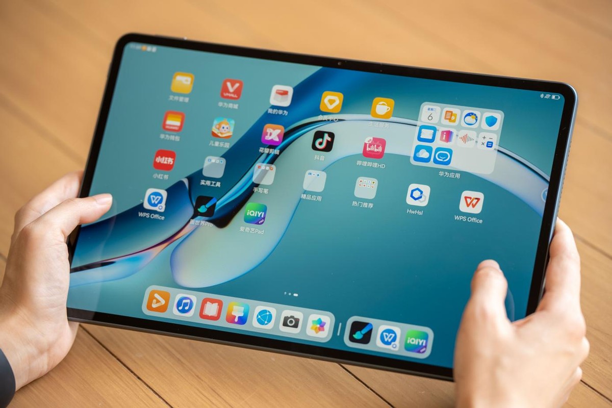 huaweimatepadpro11旗舰和性能版,华为平板matepadpro12.6开箱测评